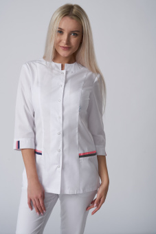 картинка Куртка медицинская ТЕОНА 16-090 женская рукав ¾ цв. белый от магазина ПРОФИ+