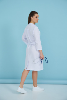 картинка Халат медицинский МОЛЕКУЛА - УЛЬТРА МХ309 женский рукав ¾ цв. белый от магазина ПРОФИ+