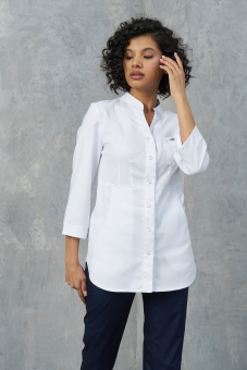 картинка Куртка медицинская ПРЕМИАЛ AX106 женская рукав ¾ цв. белый от магазина ПРОФИ+